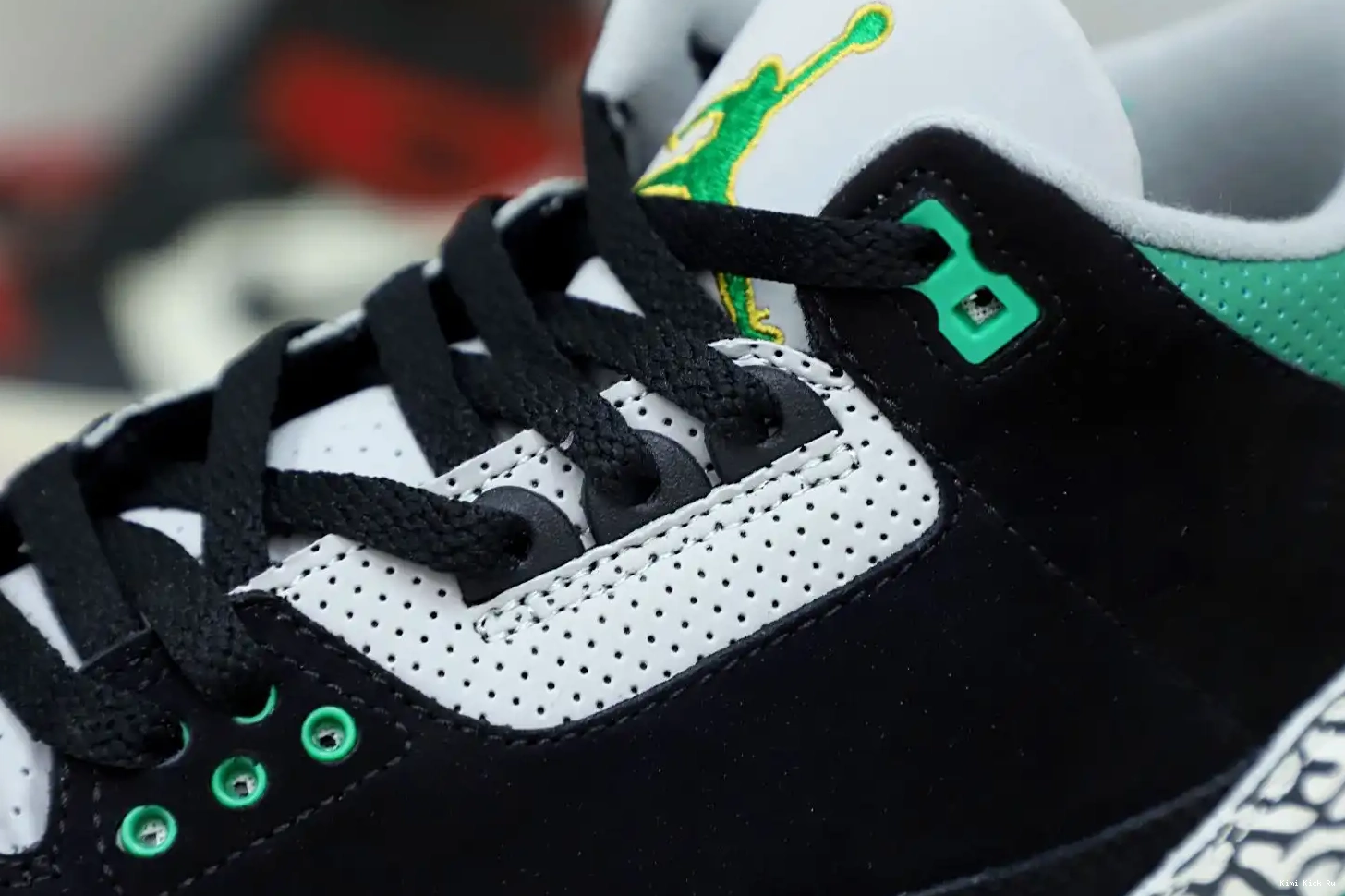 Kimikick PINE JORDAN 3 GREEN AIR 0821
